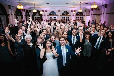 106.1 kiss-fm dj michael blake presents pro dj wedding|Pro DJ Wedding – Dallas / Ft. Worth DJ & Entertainment.